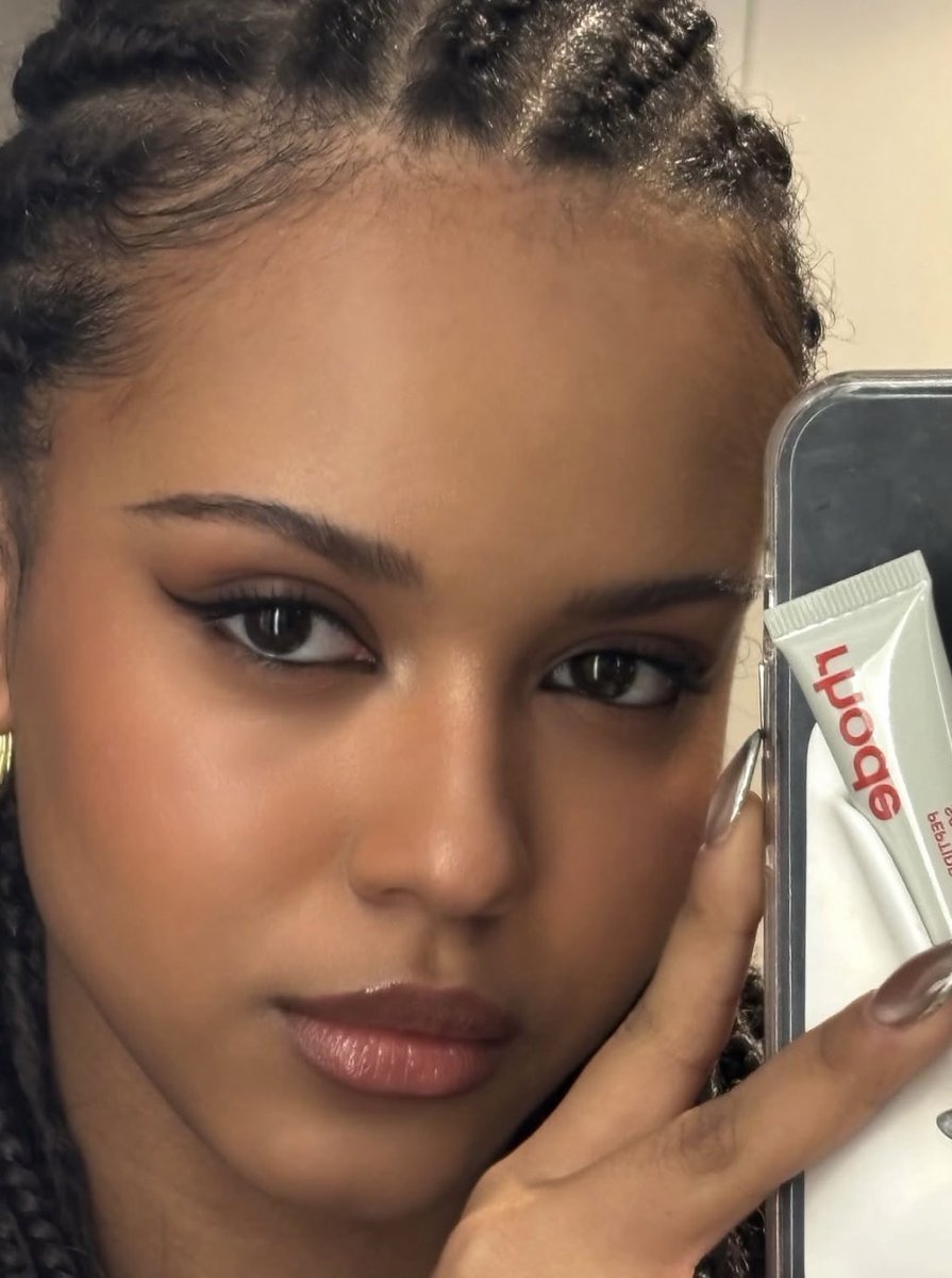 insaell is DUAL tweet media