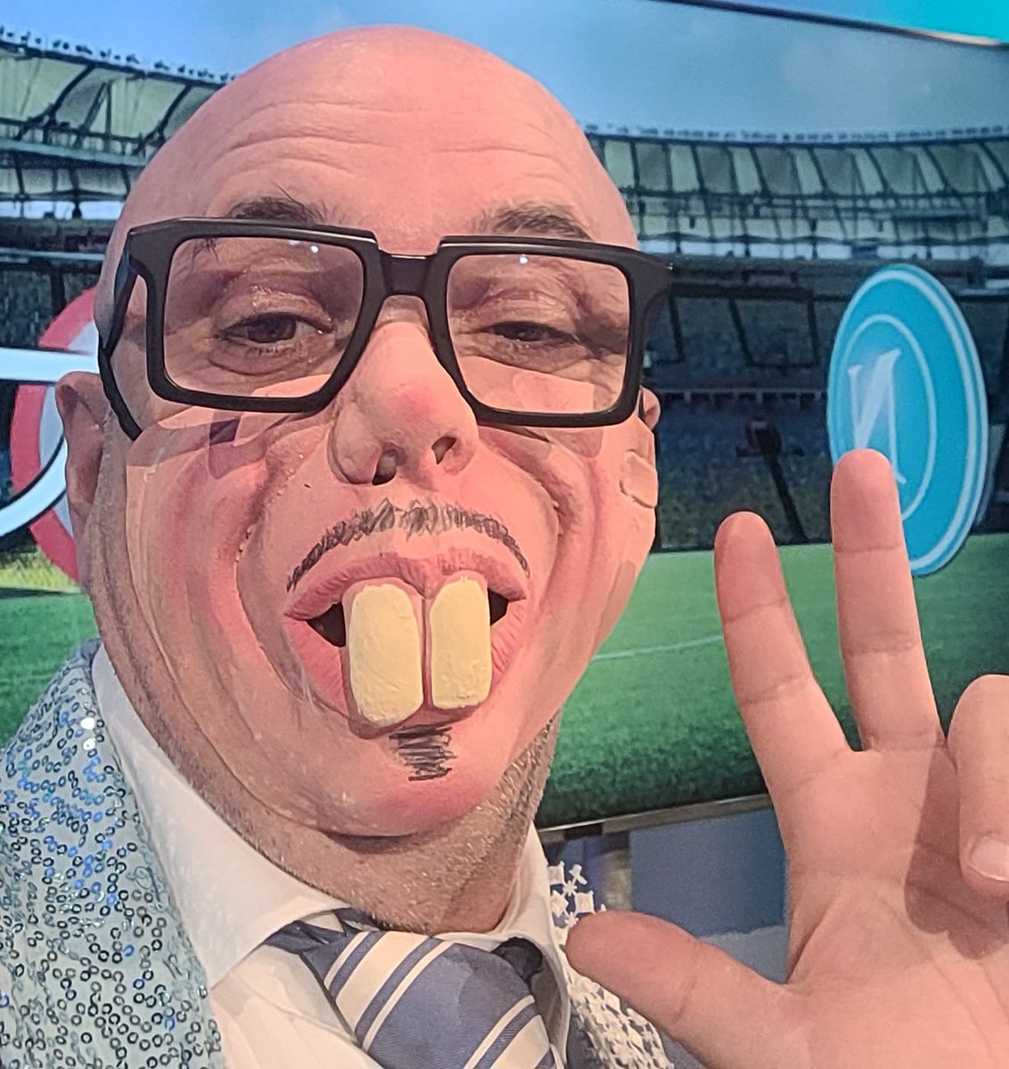 mimmopesce1's tweet photo. Mi dispiace per i Rosiconi, 1° tempo e siemo già a 3...
#napolicremonese #Napoli @QSVS_Official #capitoni https://t.co/xhd8NQazYg