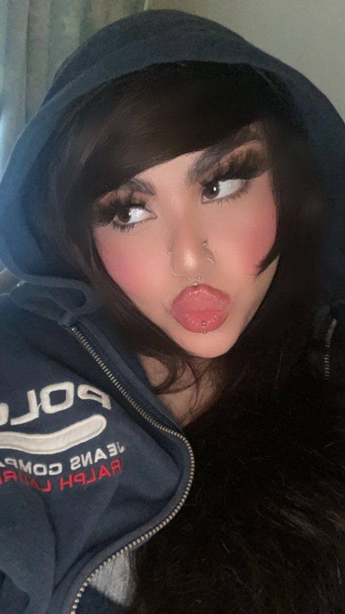 yr fav angel♡︎⋆｡˚୨୧˚｡⋆ tweet media