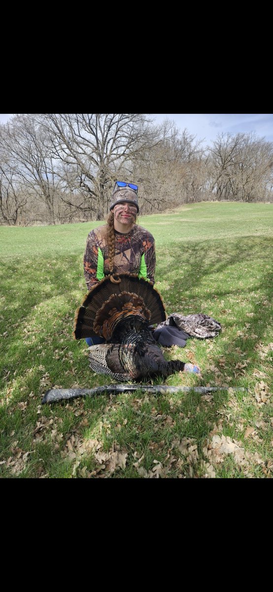 countrygirl8923's tweet image. Wasn't going to go turkey hunting until next week, but when I let Mazie out I heard close gobbles and could see them from the yard. I ran to town quick to get my license for season B and it worked in my favor 🥰🦃 2026 spring turkey season in the books! #thankful