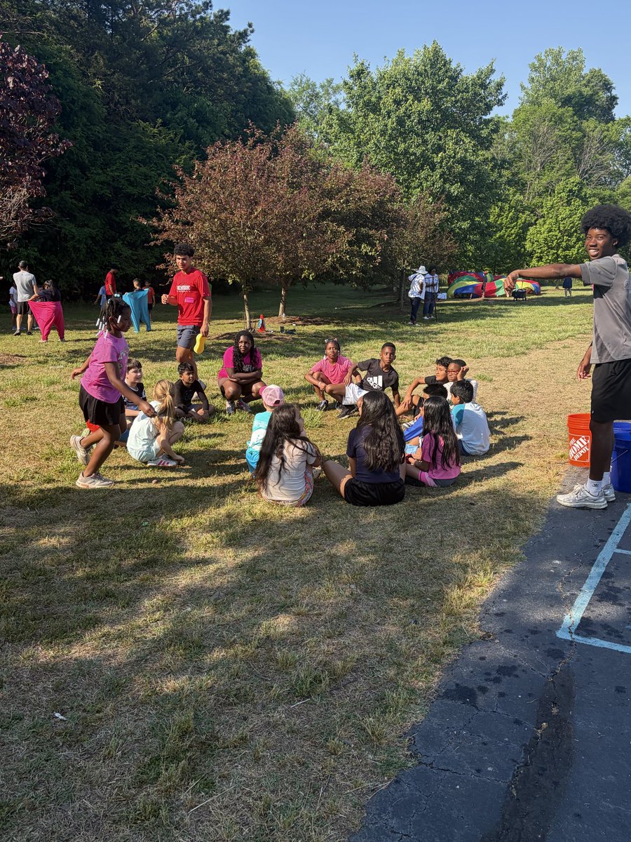 WestCabBaseball's tweet photo. Wolverines helping Wildcats for field day, day2! @westcabsports @WHE_Whiskers @westcabboosters https://t.co/NsAwPKjPxu