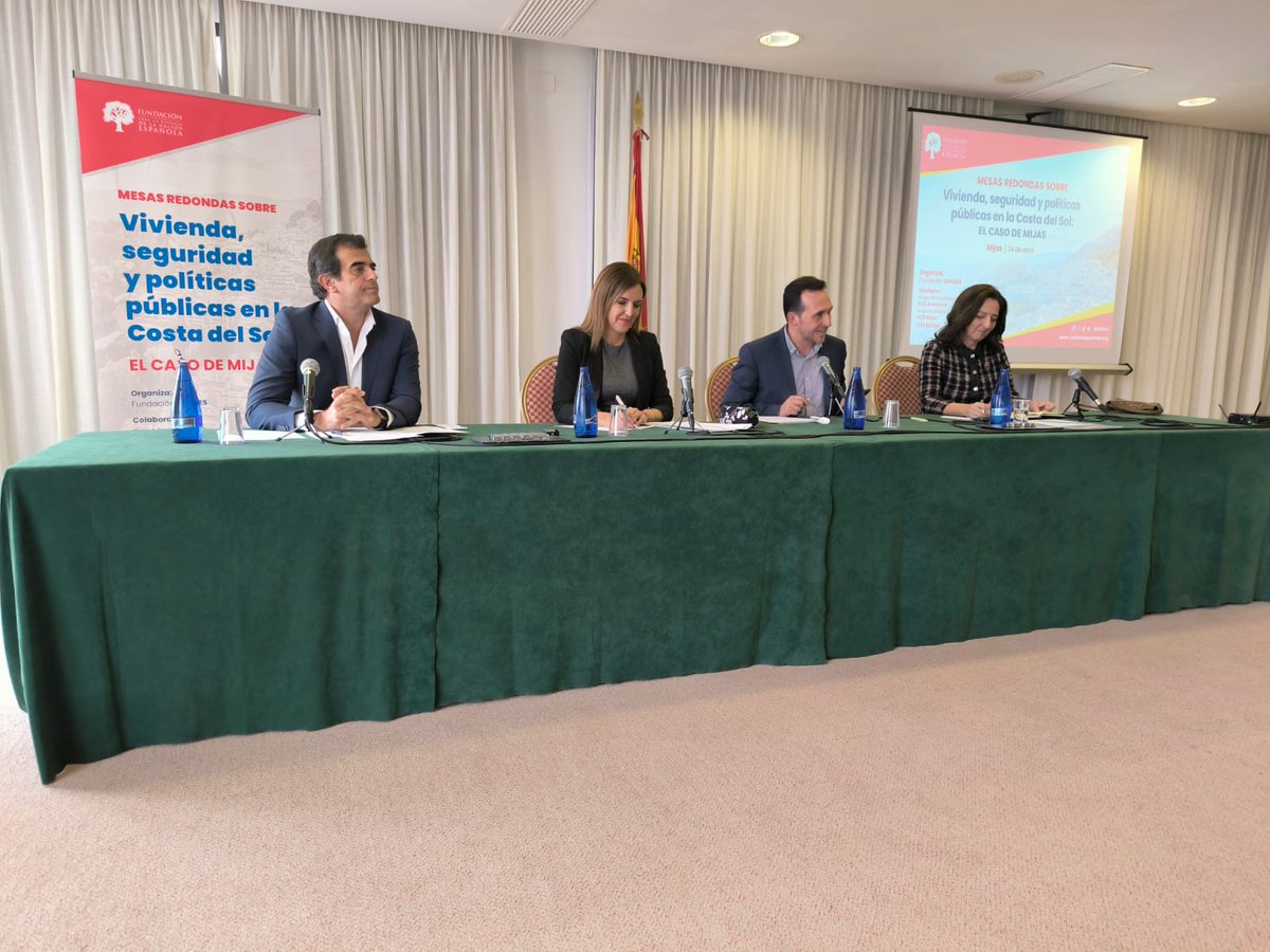 Parte del equipo de VOX Torremolinos ha asistido hoy a una mesa redonda sobre vivienda, seguridad y políticas públicas en la Costa del Sol.
Seguimos trabajando y participando activamente para defender soluciones reales para nuestros vecinos.