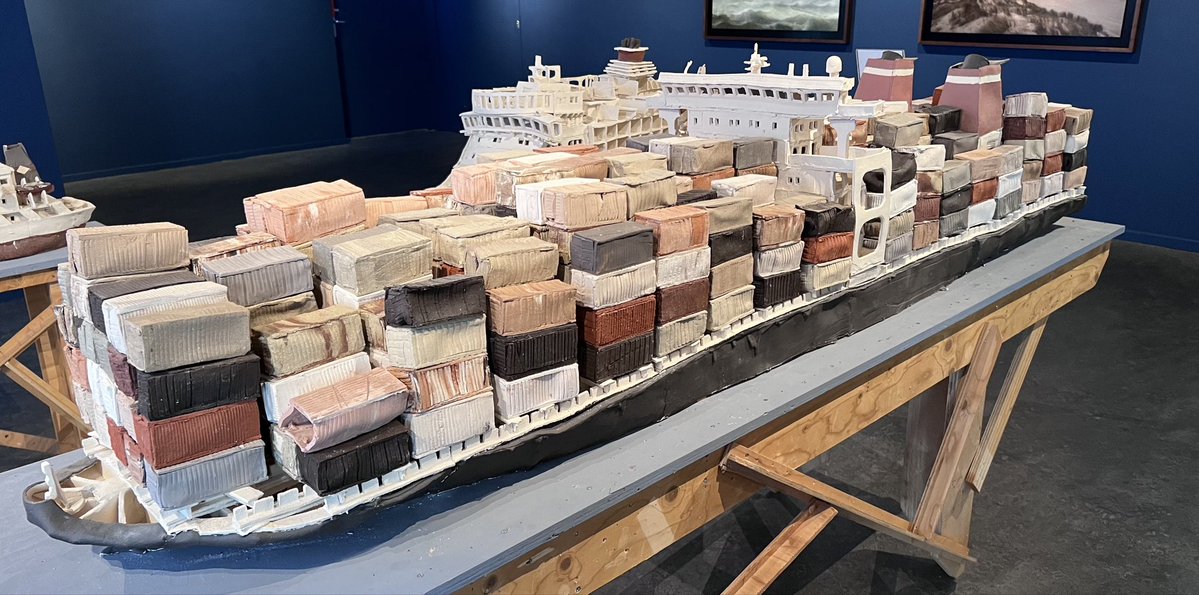 BoerLeen's tweet image. Containerriese (keramiek), 2016, Tilmann Meyer-Faje

In ‘Passie voor de zee’, Katwijks #Museum
#art #kunst