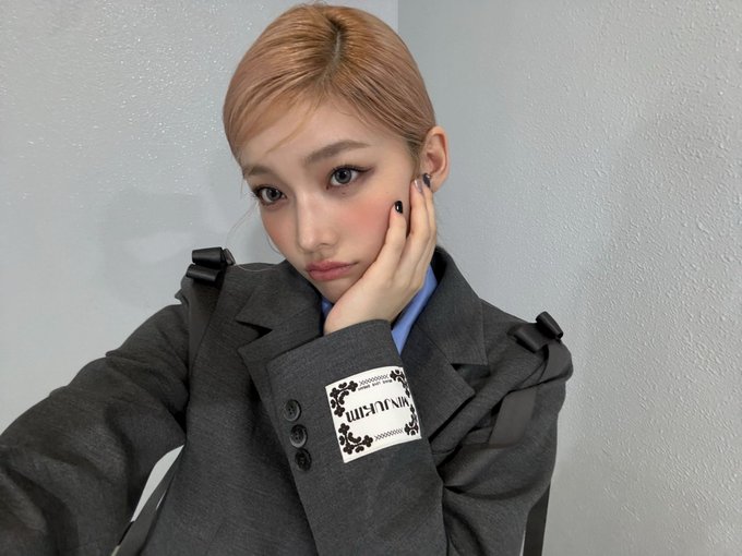 𝑏𝐥u𝕖̈ 𐙚 ݁˖ li𝐥𝑙𝕚es tweet media
