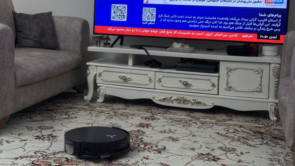 نازنینشونم tweet media