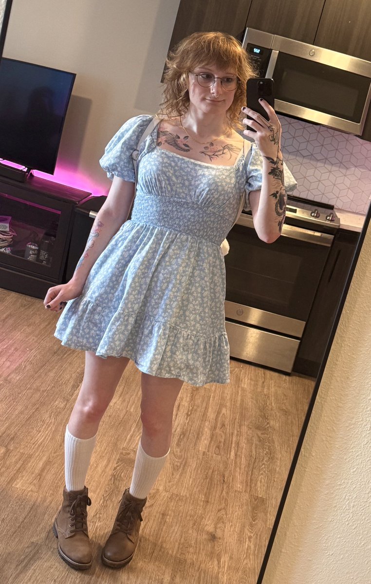 wearing a new dress :>