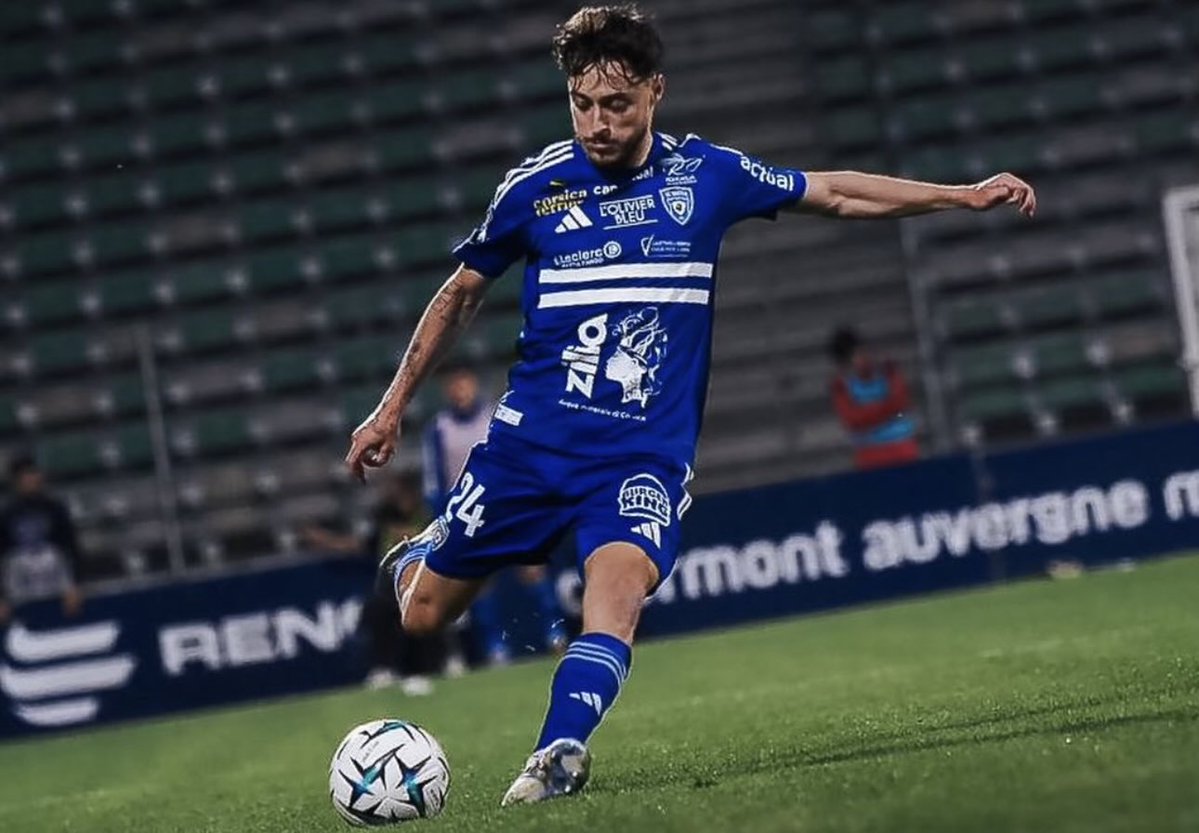 SystemFoot's tweet image. [#Ligue2🇫🇷] #Bastia arrache le nul 1-1 à #Clermont !

⚽️ #Sow 28’
🟥 #Ackra 47’

🟥 #Merghem 75’
⚽️ #Zaouai 90’+1

#CF63SCB