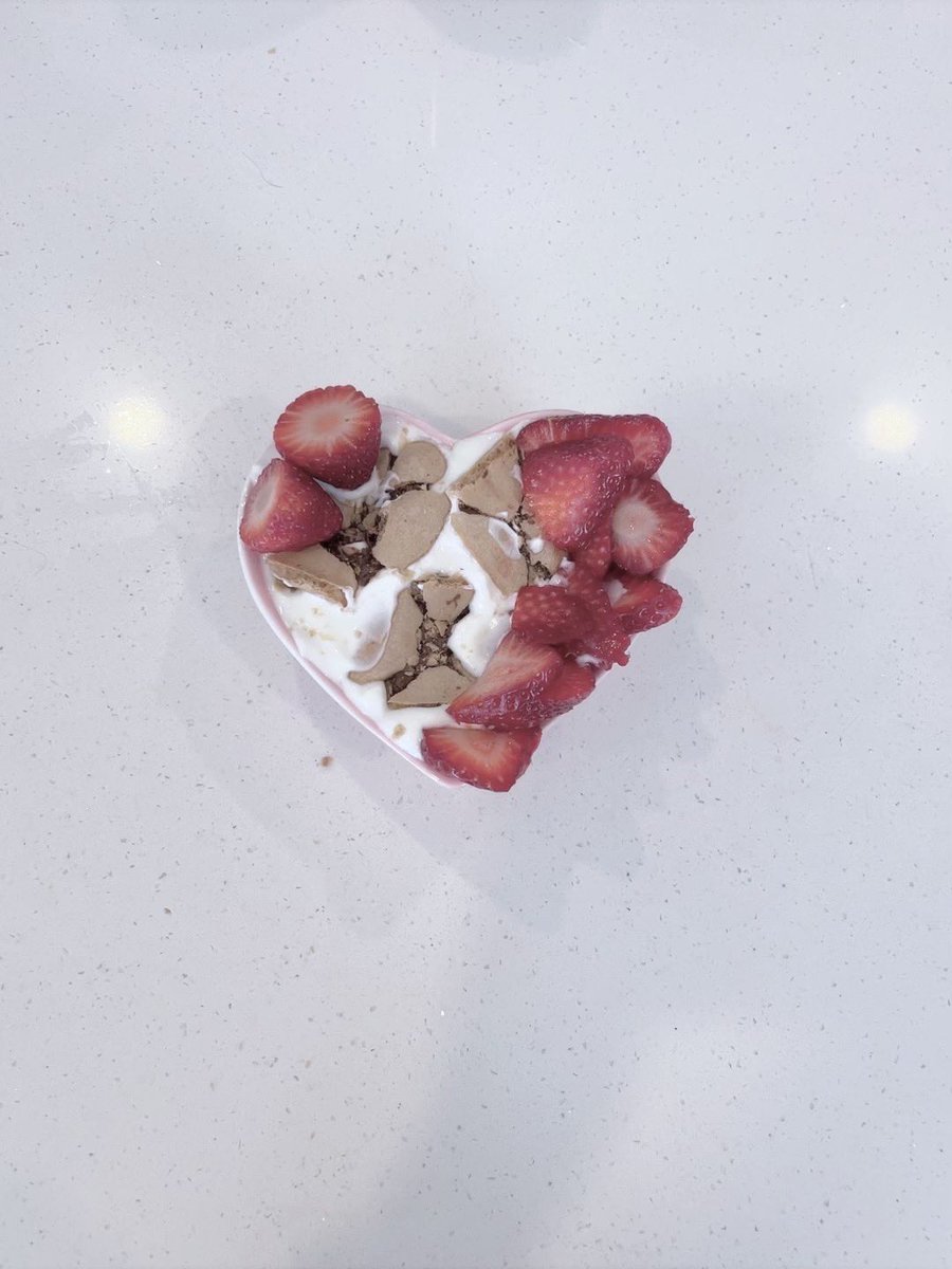 𑣲 cake ʚ🧁ɞ˚ tweet media