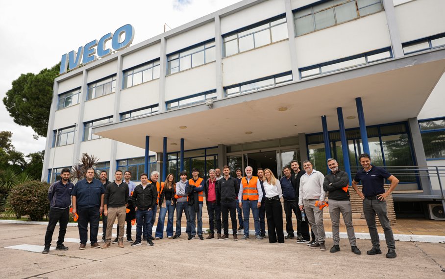 motoresapleno's tweet image. #ExperienciaIVECO, una propuesta que acerca a sus #clientes a su histórica planta en #Córdoba. #motoresapleno #industria #IVECO 
motoresapleno.com.ar/2026/04/experi…