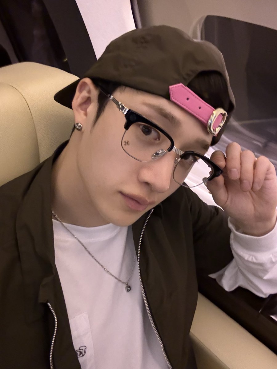 tateeevv's tweet image. one of my favorite pics of channie💗

#ssd #stayselcaday #bangchan #방찬