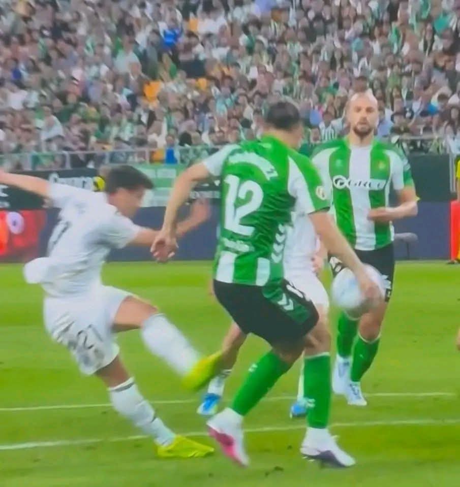 Dee Youngs Mj tweet media