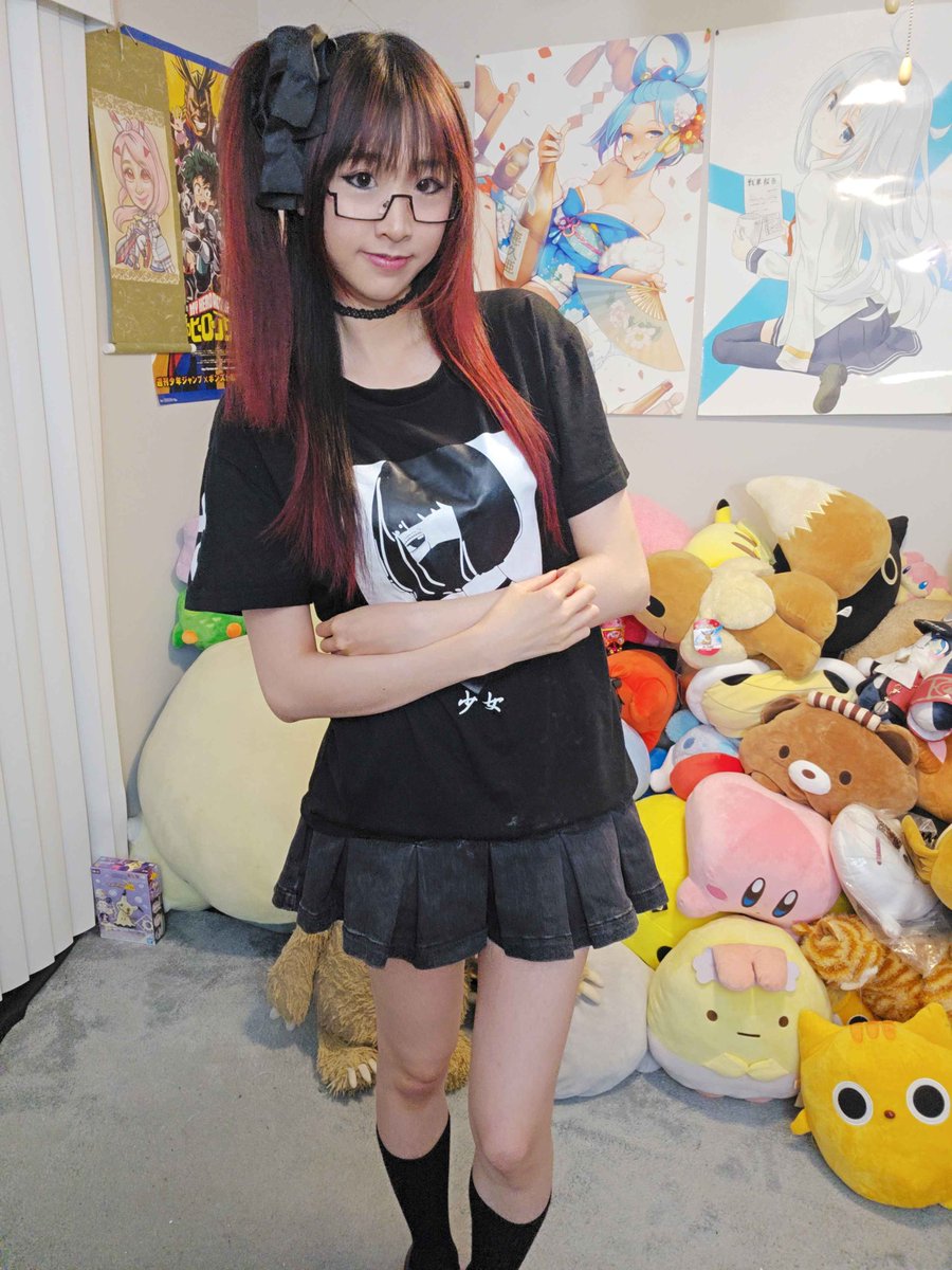 EeveeLinh's tweet photo. Back to Majora's Mask, dawn of the 1st day! YLR YLR Continue to 3rd dungeon! See you on stream! Thank you for your patience!

Hola amiibos, en vivo para Zelda MM! Pasen a todos para charlar y jugar el juego! Gracias amiibos!

大家早晨 ! 開少台 ! Zelda time!

ttv/EeveeLinh https://t.co/Q0mw7ZPUCl