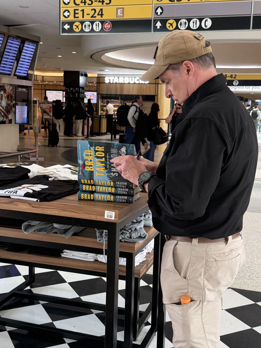 Brad Taylor Books tweet media
