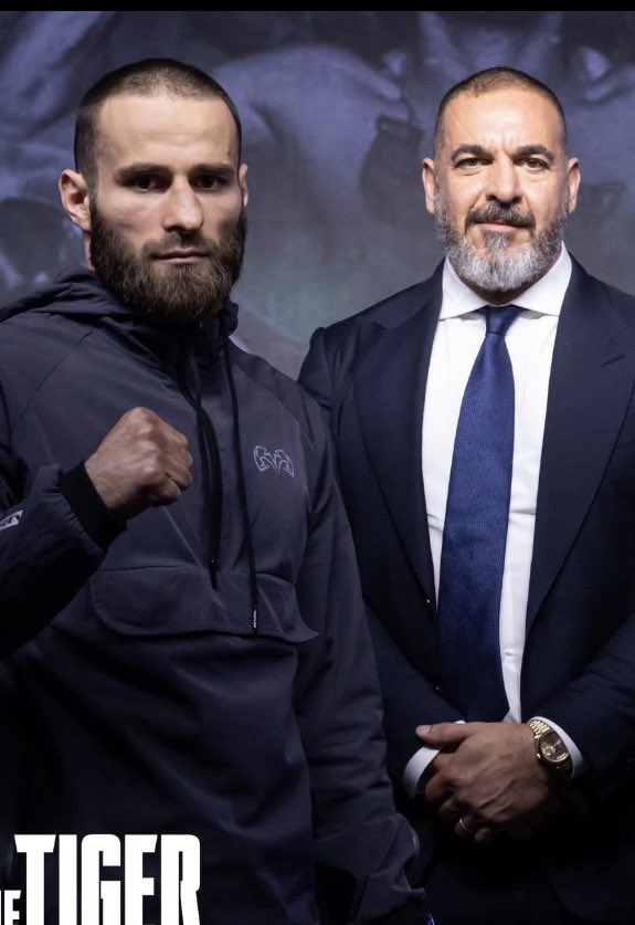 EstephanCamille's tweet image. “The Wolf” sera le roi Artur ⚜️ #StayTuned #EottmArmy