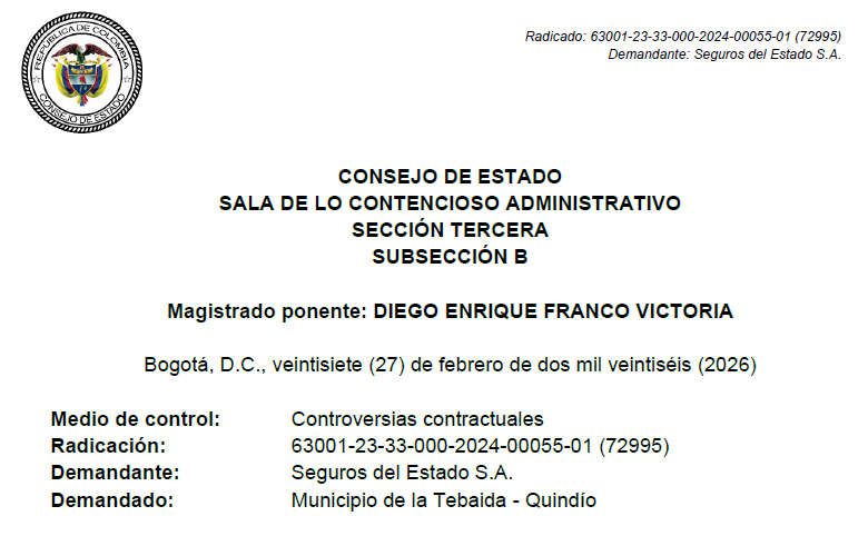 comprapublica_'s tweet photo. ⏰¿Qué sucede cuando la superación del plazo de suspensión de un contrato estatal se sujeta a la firma de un acta de reinicio y las partes nunca la firman?

En interesante sentencia, el Consejo de Estado analiza este tema. ¿Se queda suspendido el contrato?

¿De qué se trató?👇👇

En un caso que conoció el alto tribunal, las partes pactaron la suspensión del contrato estatal sometida a plazo y a la finalización de dicho plazo, la prorrogaron en múltiples oportunidades. Llegado el vencimiento de la última prórroga a la suspensión y en la que las partes acordaron discutir una nueva prórroga o firmar el reinicio, no sucedió ni lo uno ni lo otro.

En concepto de la entidad, el contrato continuó suspendido, lo que la facultó para eventualmente, en vigencia del plazo de ejecución, declarar la caducidad del contrato. 

En sentencia de primera instancia, el tribunal confirma su suspensión y que solo se hubiera podido entender reiniciado, si las partes hubieran pactado un reinicio automático.

Consejo de Estado revoca sentencia de primera instancia y confirma posición contraria. Dado el carácter excepcional y transitorio de las suspensiones, no es posible entender que aunque las partes no firmen el reinicio, el contrato queda suspendido indefinidamente. 

Tal posición desconoce el principio de prohibición de la perpetuidad de las obligaciones y resulta incompatible con el orden público contractual. Esto, en la medida en que convierte la suspensión en un mecanismo de indefinida prolongación del vínculo contractual

Descarga en comentarios👇