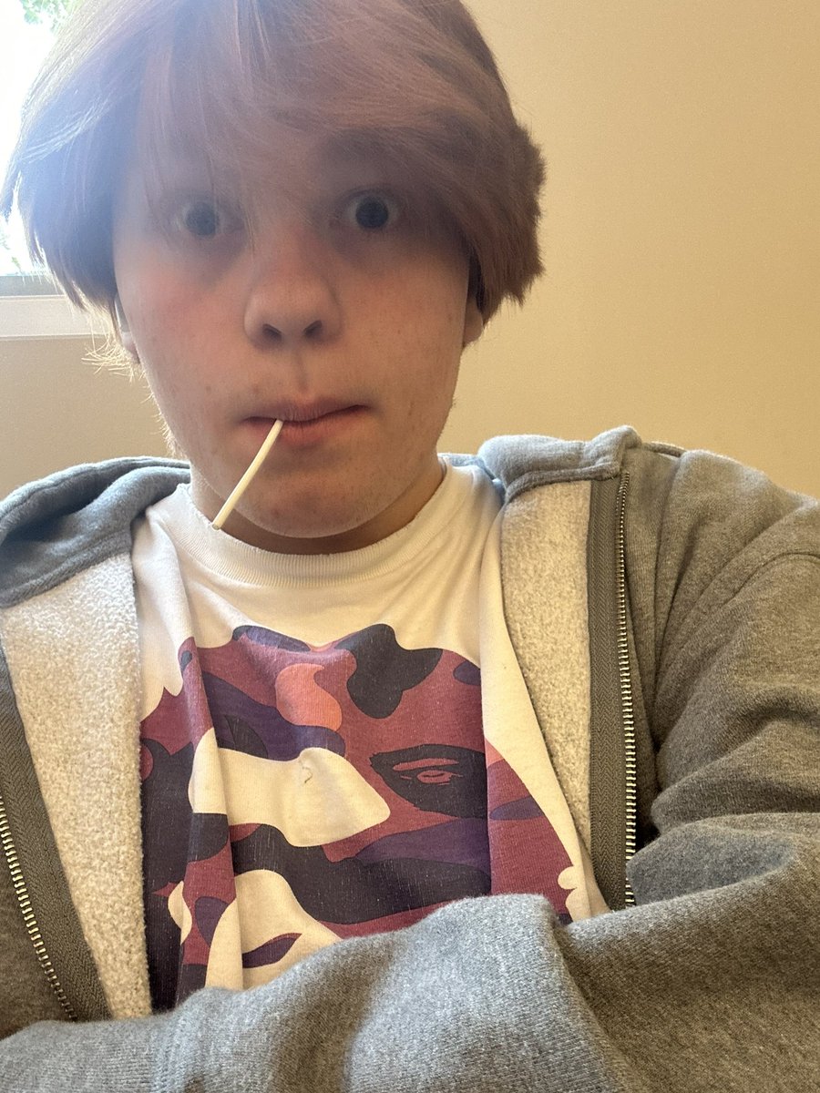 mandy tweet media