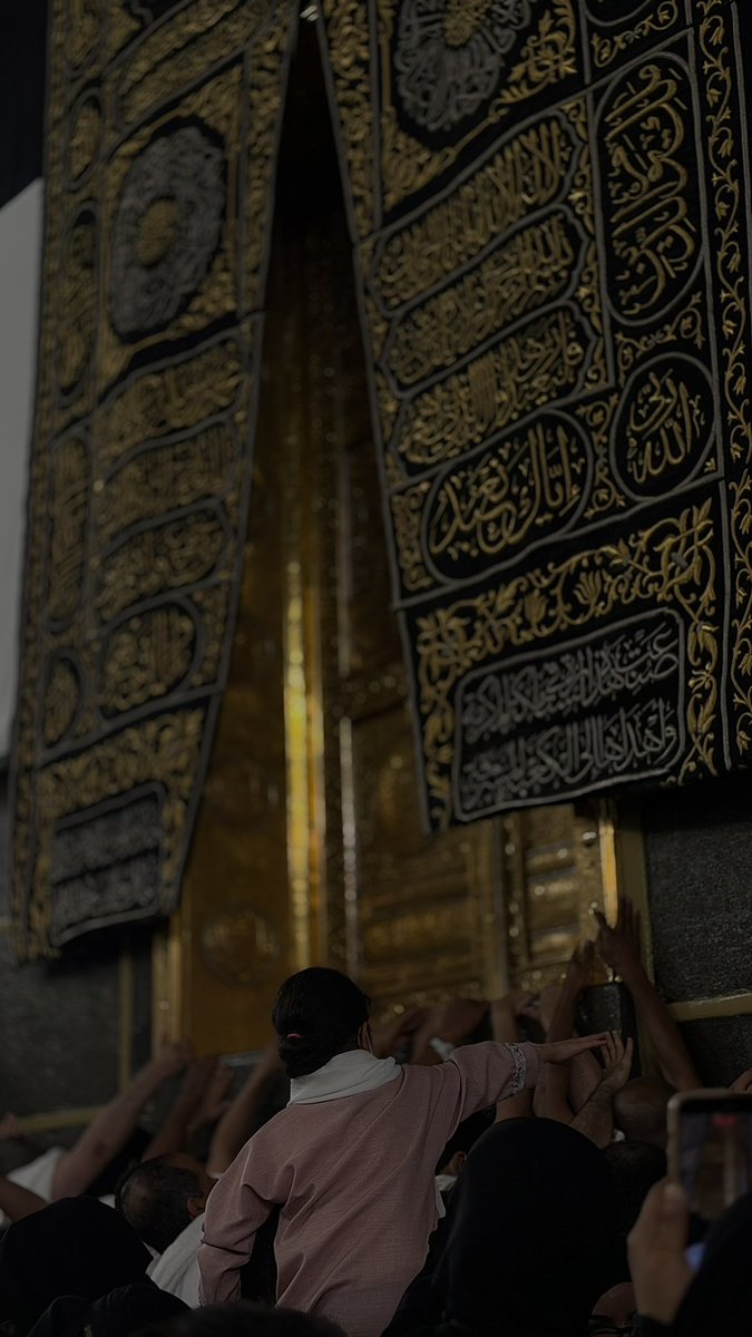 شَـ tweet media