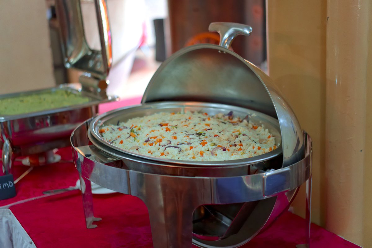 teatotmachakos's tweet image. A Feast of Flavors Awaits! From vibrant mixed vegetables to savory pilau and more, Tea Tot Hotels brings you a buffet experience crafted with care and hospitality. 
#TeaTotHotels #BuffetStyle #HospitalityAtItsBest #FineDining