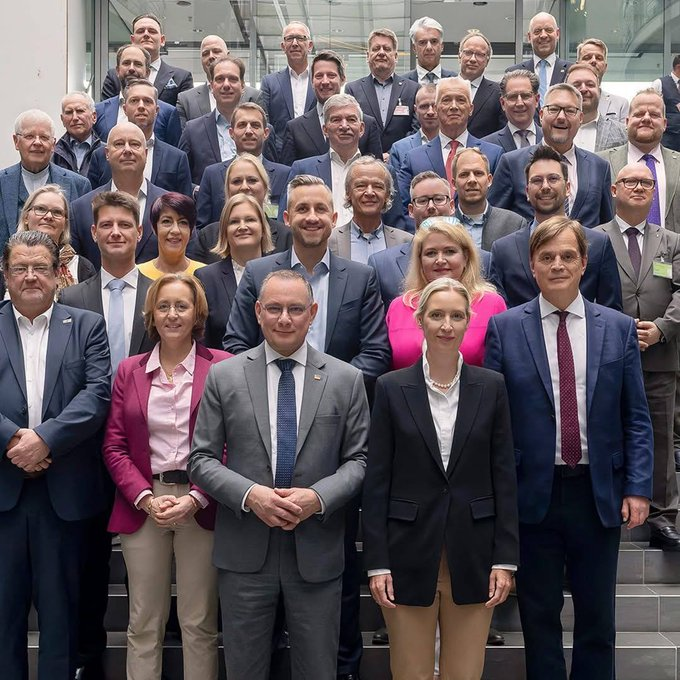 Heimatgefühl tweet media