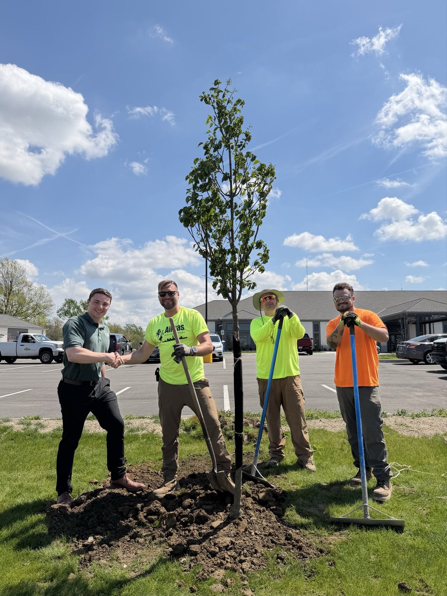 ParmaMayor's tweet image. It’s #ArborDay. Time to plant a tree . . . or five. Service Dept. workers put trees in the ground at Ridgewood Golf Club &amp;amp; Event Center while the weather was nice. With help from the Engineering Dept, the city received a Tree City USA designation this past March. #TreeCityUSA