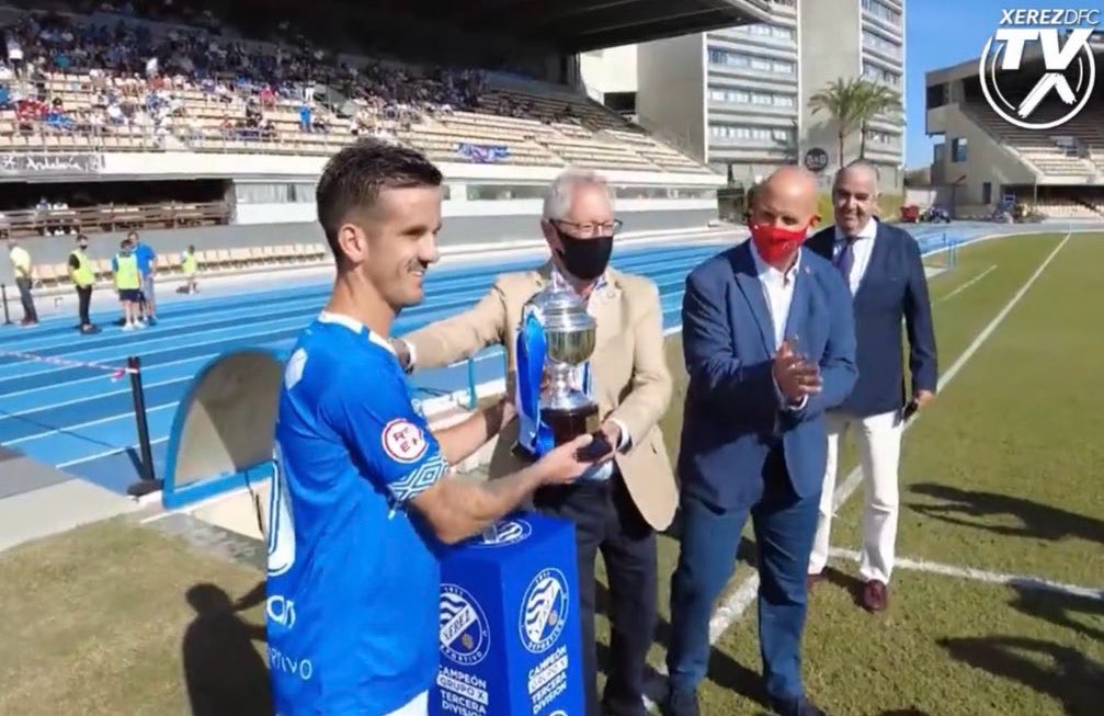 Alex Coca tweet media