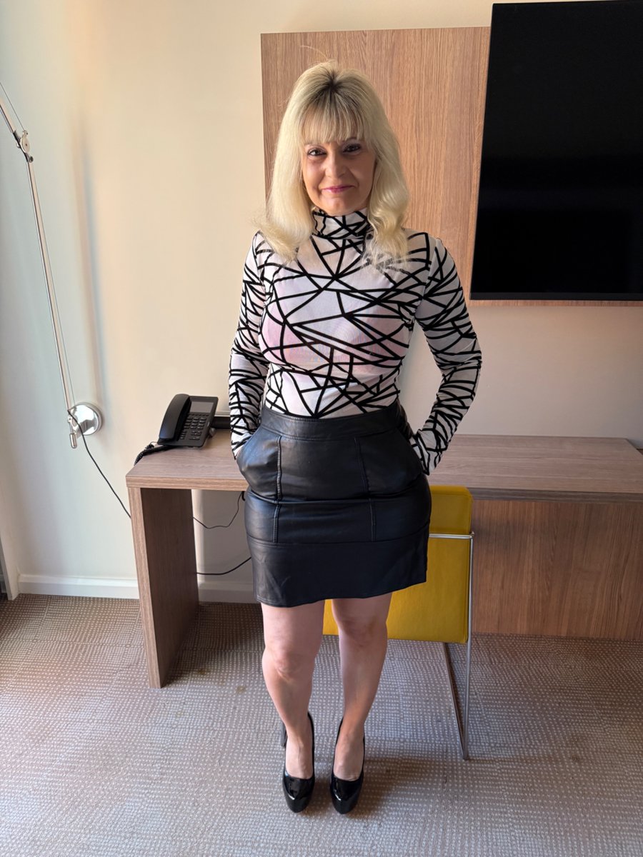 Sexy Naughty Milf😍😍😈😈 tweet media