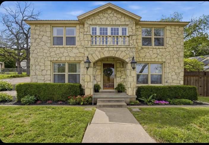 Heart Sleeve tweet media