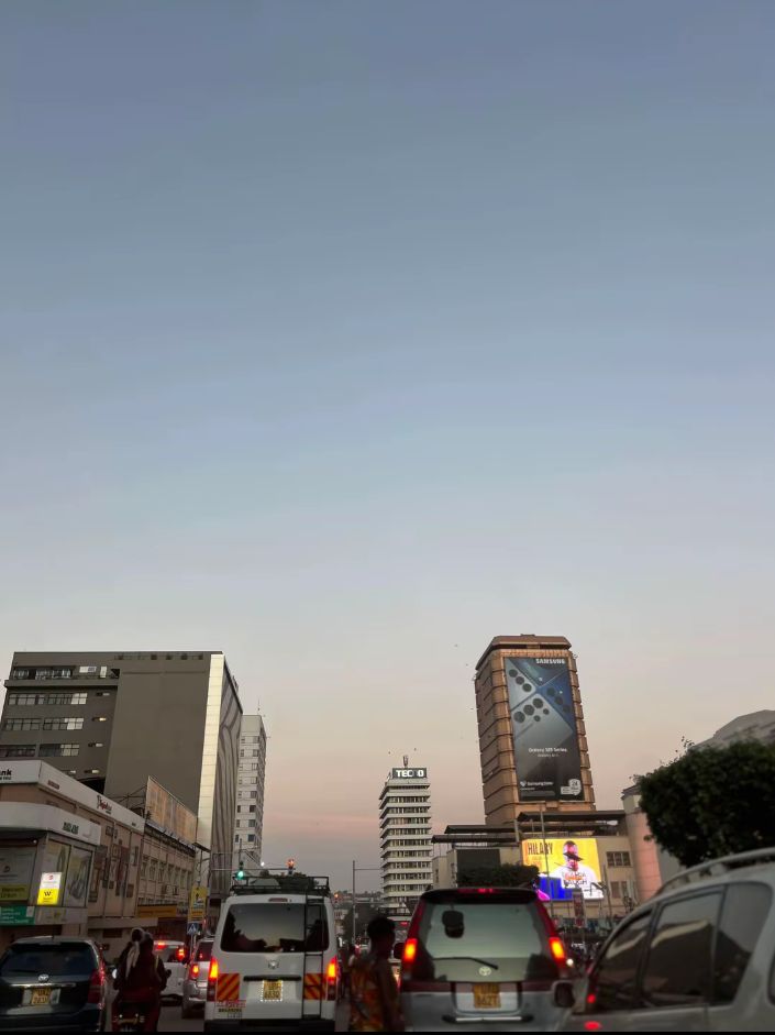 Calvin Mutsinzi tweet media