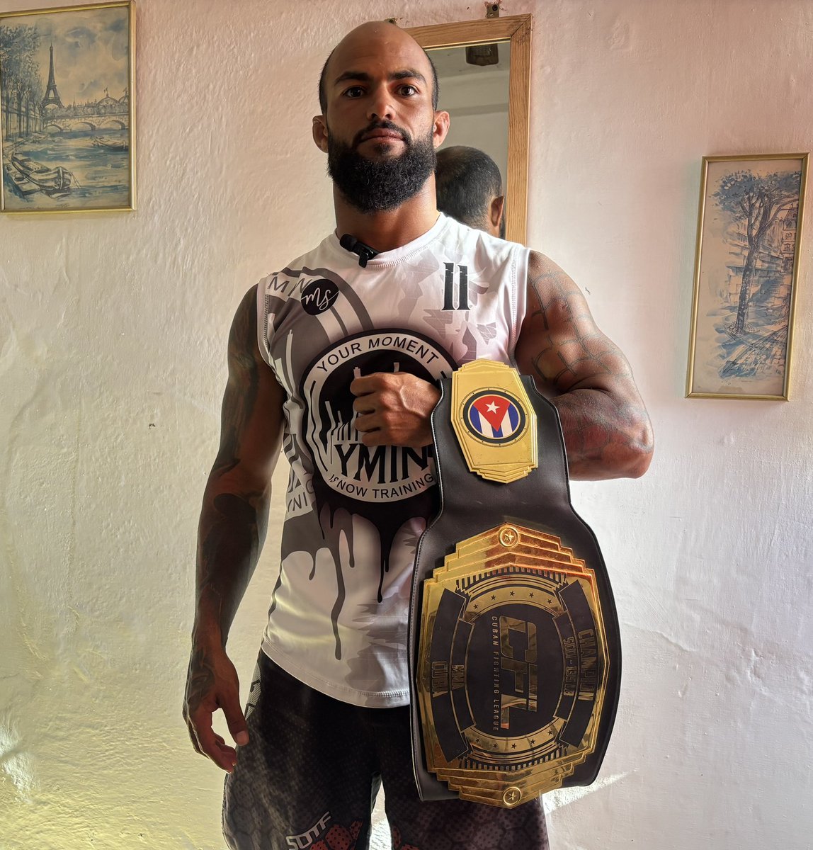 🚨1/ Javier Martín, atleta cubano conocido como Spiderman, fue secuestrado hoy en la calle, cerca de su casas en La Habana. Su familia lo supo por una vecina que fue testigo de cómo varios hombres lo golpeaban e introducían en un ómnibus.
