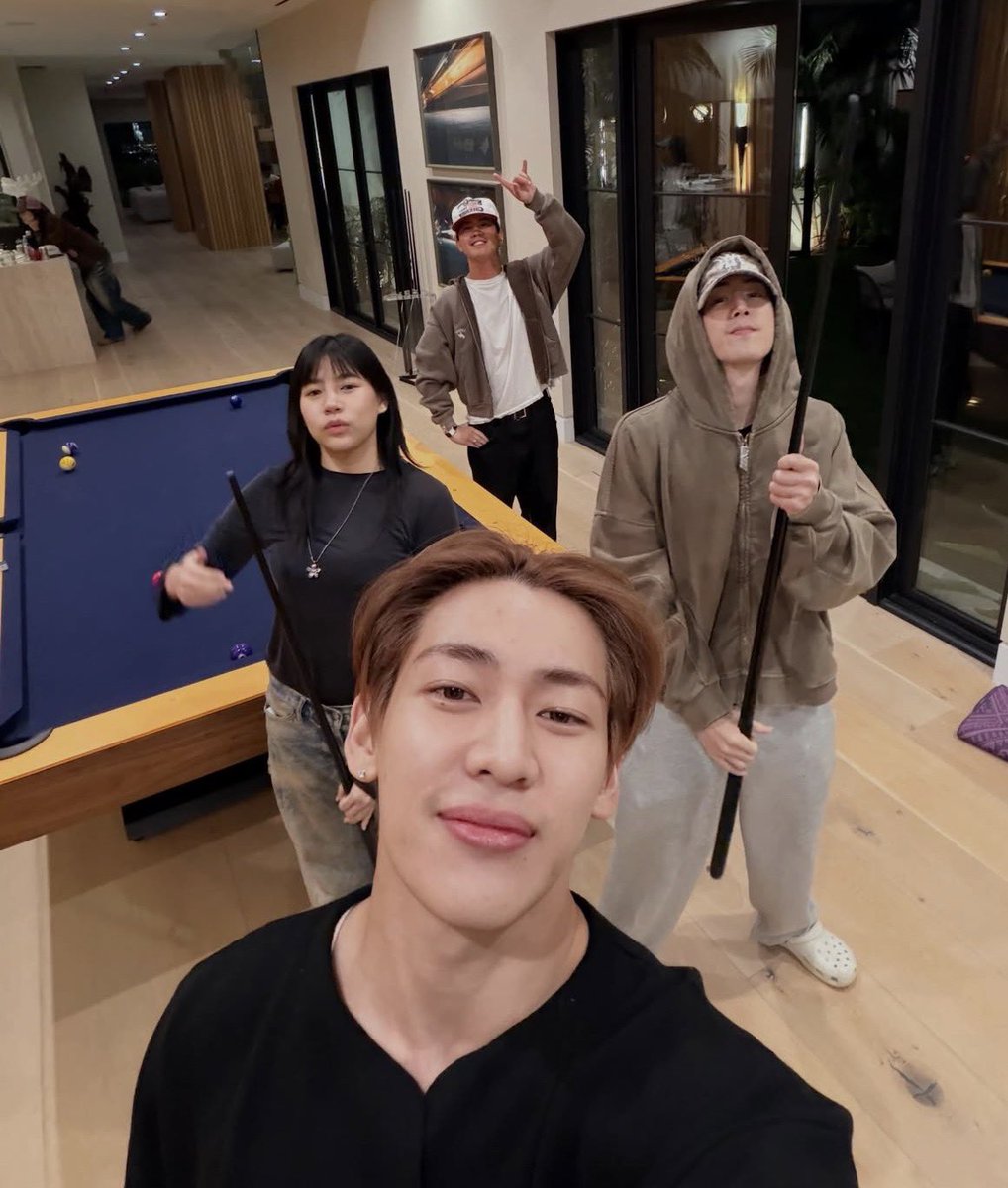 mtmie93's tweet image. ก็คือตอนแบมไปLA มาร์คต้วนพาโจอี้ไปหาแบมแบมด้วย ถ้าตัดเรื่องชงจิ้นออก เป็นความสัมพันธ์ที่น่ารักมากเลยอะ🥺🥺