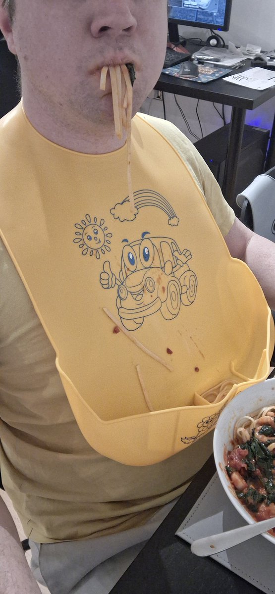 SimonChalker's tweet photo. @MrBib372 My favourite pasta bib! https://t.co/NILStMsF2v