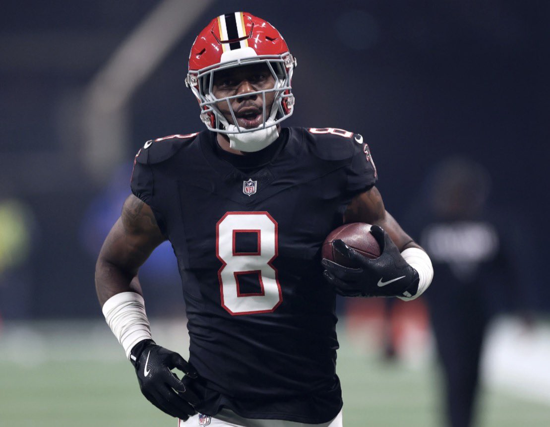 AdamSchefler203's tweet image. The #Falcons are trading TE Kyle Pitts Sr. to the #Patriots for the 95th overall pick, and a future 7th, per @AdamSchefter.