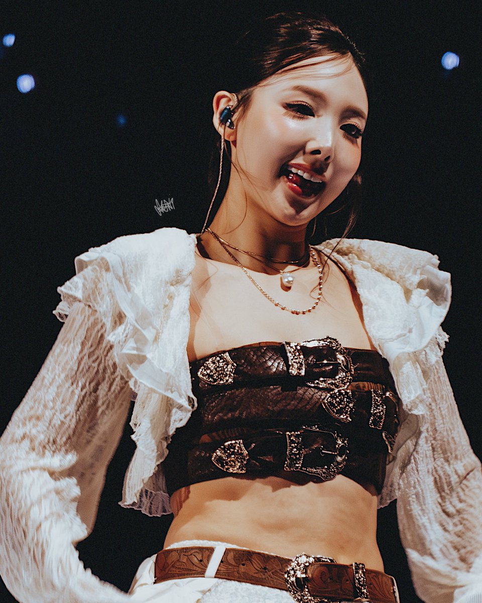 more of nayeon 🦋

pls credit when reposting dont remove watermark❤️‍🔥
#NAYEON #TWICE  #트와이스  #THISISFOR
#TWICE_THISISFOR_WORLD_TOUR