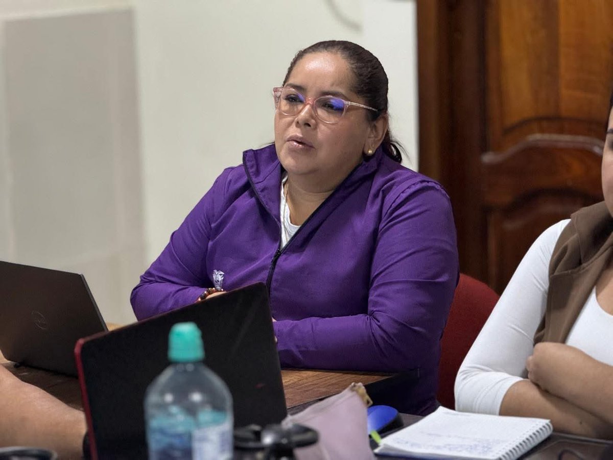 DPManabiSalud's tweet image. #ElNuevoEcuador I Para fortalecer acciones como parte de la implementación del Sistema de Comando Incidente y reducir la incidencia de casos de dengue, equipo nacional de Vigilancia y de la #OPS, actualiza conocimientos a equipo técnico y multidiciplinario de esta @DPManabiSalud