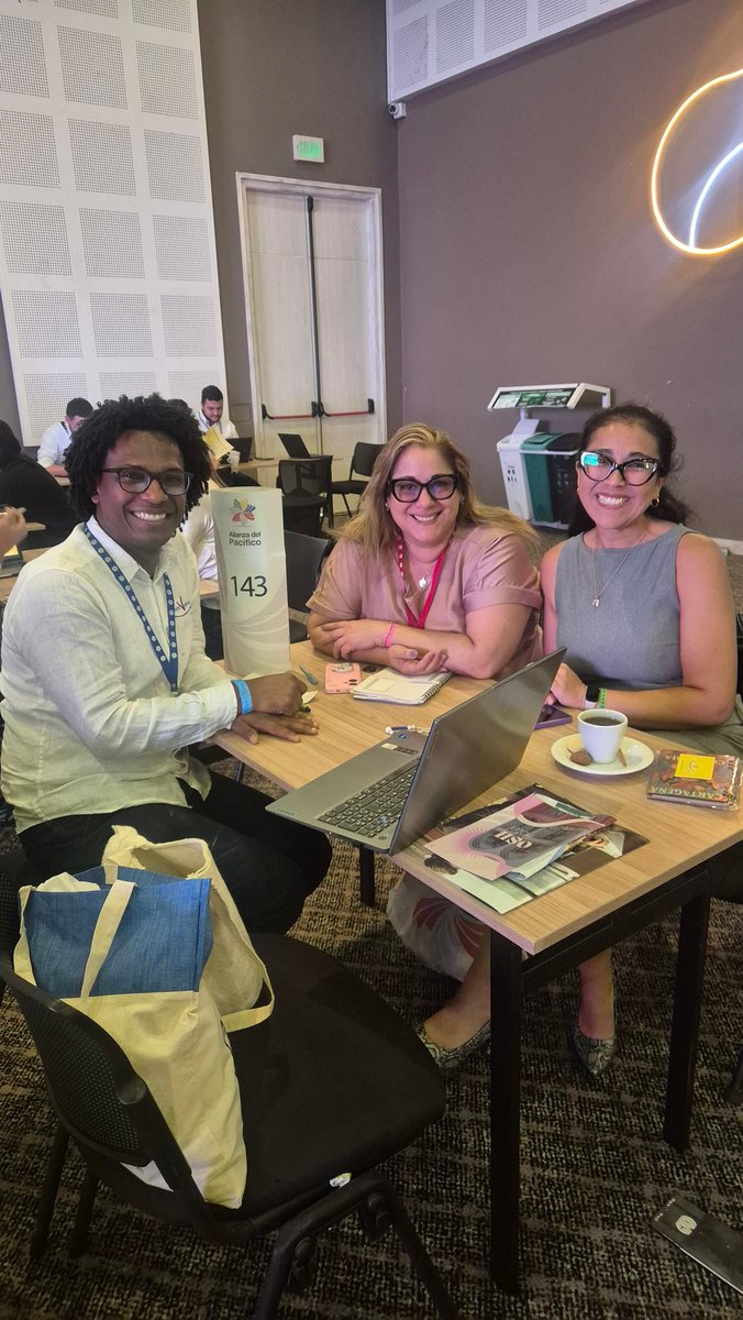 incentivamoscol's tweet photo. Terminamos la participación en la VIII Macrorrueda de Turismo de la @A_delPacifico
@incentivamoscol  hizo presencia en este importante evento, con reuniones de Tour Operadores interesados en Comprar paquetes turísticos en Colombia El Pais de la Belleza, provenientes de
🇵🇪🇲🇽🇨🇱🇨🇴🇨🇳 https://t.co/DBIBaf74hE