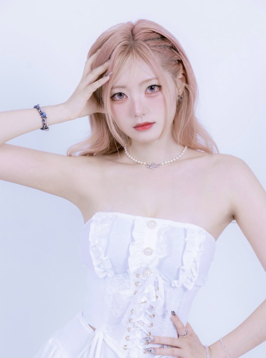 nugupromoter's tweet photo. OBZET will be making their debut soon.

OBZET consists of former ICU's Chaei, Hayu and Abin. As well as Doa (Former DAYDREAM, WE-SAY as Xindy)

Members are aged 28-30 years old. https://t.co/tfirwidJKA