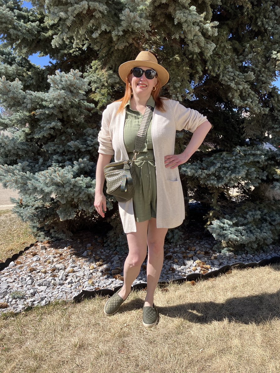 ClothesBNQuite's tweet image. I straight up love rompers. Want an… #clothesbutnotquite #OOTD #fypシ 

Follow my LTK @clothesbutnotquite on the @shop.LTK app to view this post and get my exclusive app-only content!

#liketkit #LTKOver40 #LTKootd #LTKmomlife
@shop.ltk
liketk.it/69gg9