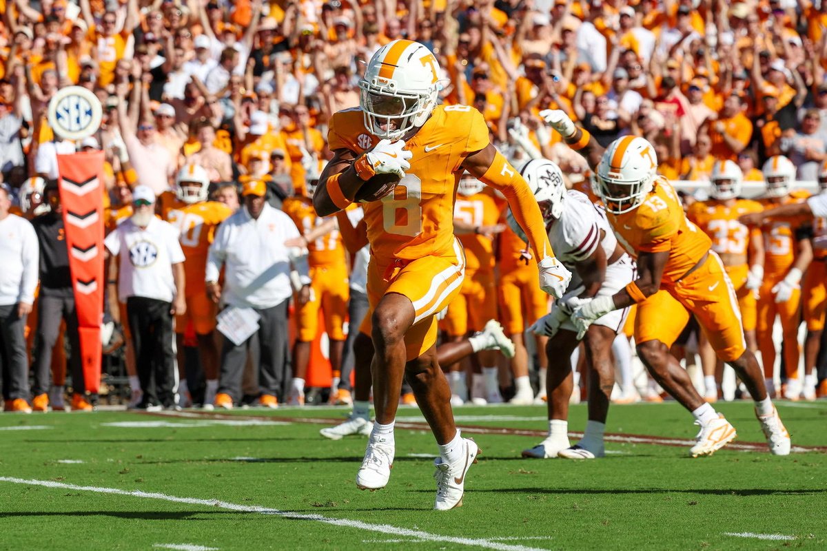 𝔅en 🐶🟠 tweet media