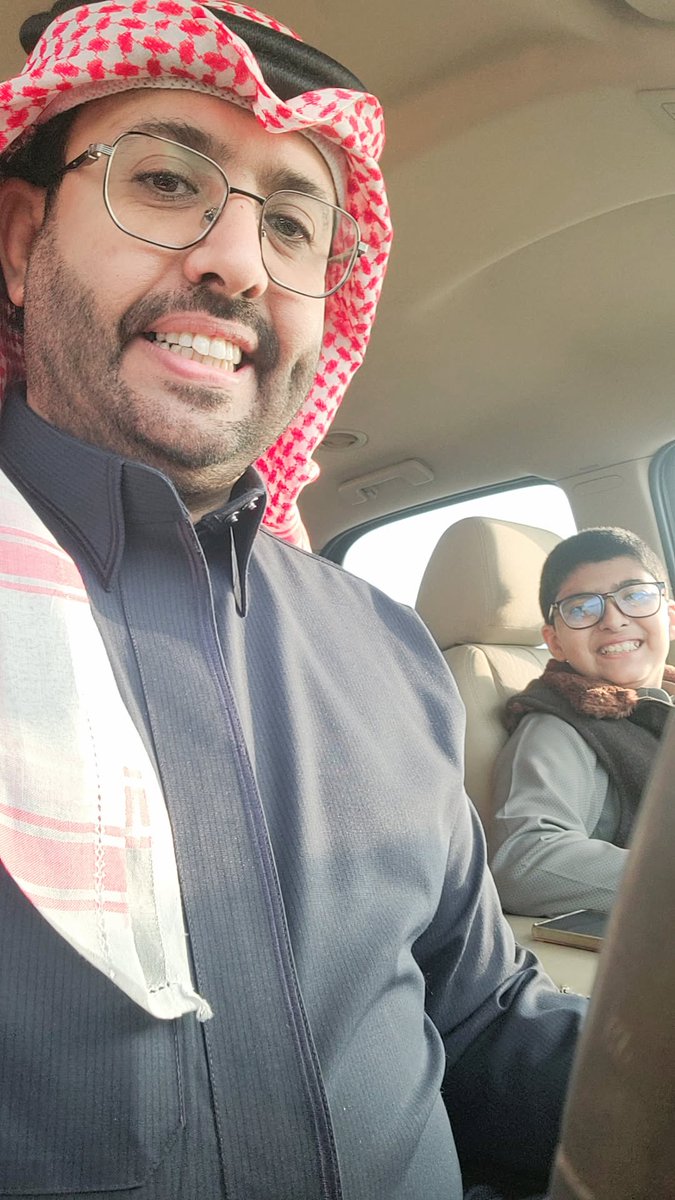 mu441122's tweet photo. نظريّة ( ليشلا ) ليست أزمة ثقة بقدر ما تكون ذات أبعاد واسعة و تضعك دائمًا تحت الجاهزيّة لأيّ تغيّر مناخي و عاطفي و أخرى .. .

قلوبنا ماهي كراسي الحلاليق
اللي يجي ناسٍ بعد ناس فيها

نسمح و نغضي لين تابس من الضيق
وإذا أيبست ويش المطر لو يجيها https://t.co/ehp1xT2hQd