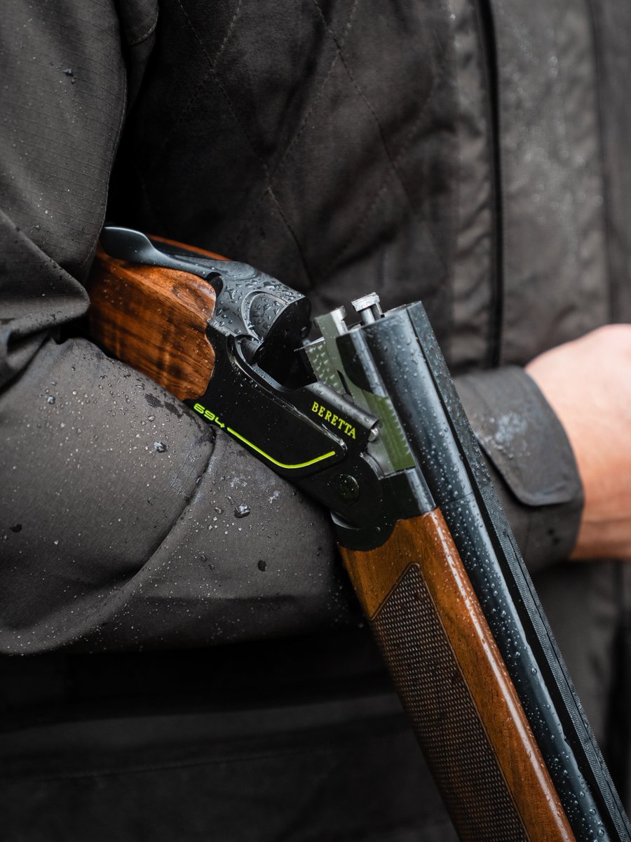 Beretta_USA's tweet image. Faster swings, tighter patterns, and a smoother operation. The 694 Black DLC is built to elevate your game. A modern finish meets proven Beretta performance.

What’s the most important factor in your clay shooting setup?
#Beretta #694BlackDLC #SportingClays