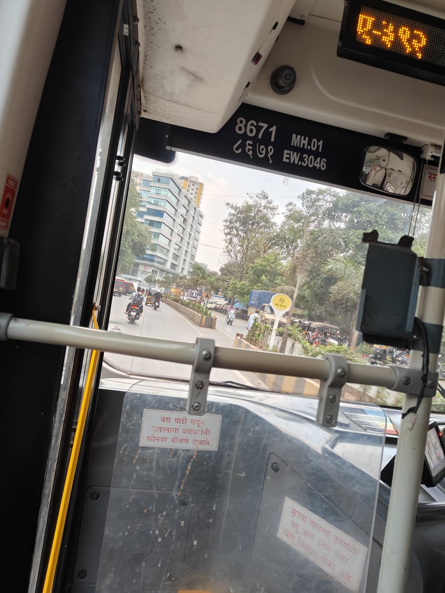 Imhotep1126's tweet photo. @myBESTBus Bus number MH01EW3056 . Route number 392 Vikroli - Majas. Driver watching cricket highlights and not focused in driving. Also subjected to rash driving due to negligence. Kindly look into this serious matter as passenger life is at risk.@mybmc https://t.co/bHiQdNp02h