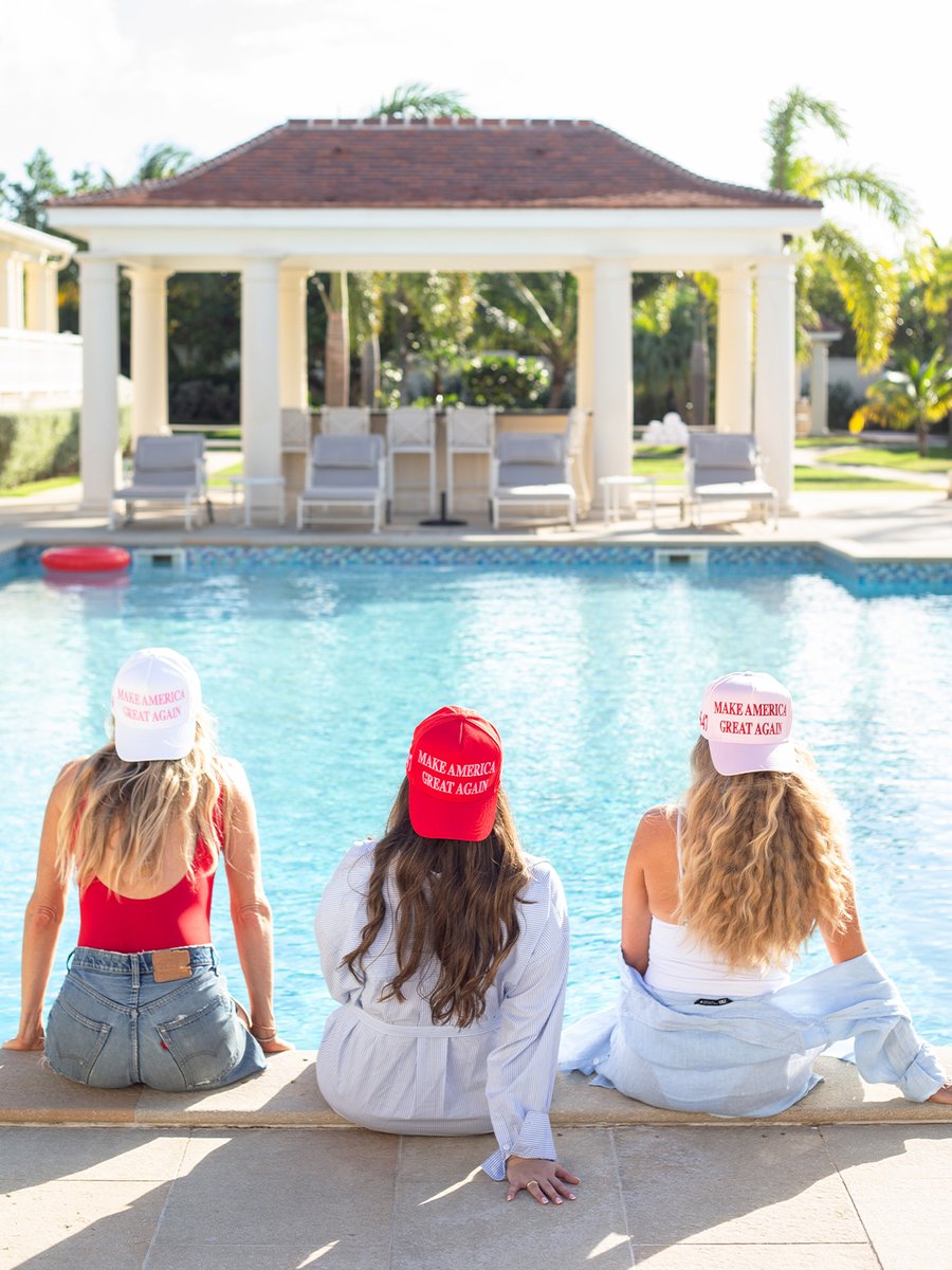 The Trump Organization tweet media