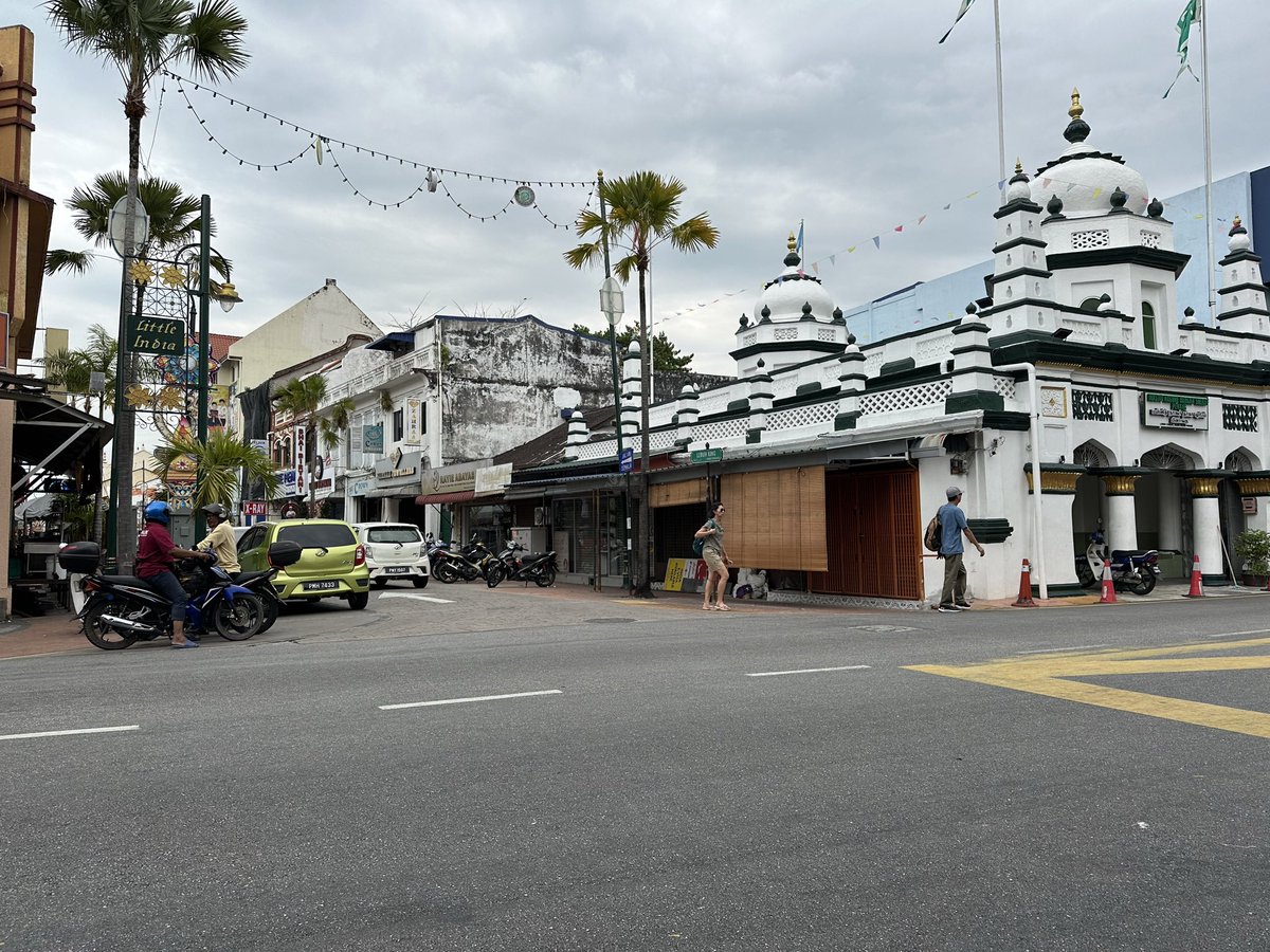 sofiehofmann's tweet image. Chulia Street, George Town, Penang, Malaysia 🇲🇾 

George Town 
UNESCO World Heritage Site 

#malaysia #penang 
#georgetown 

©SofieHofmann.com 
26020302151115