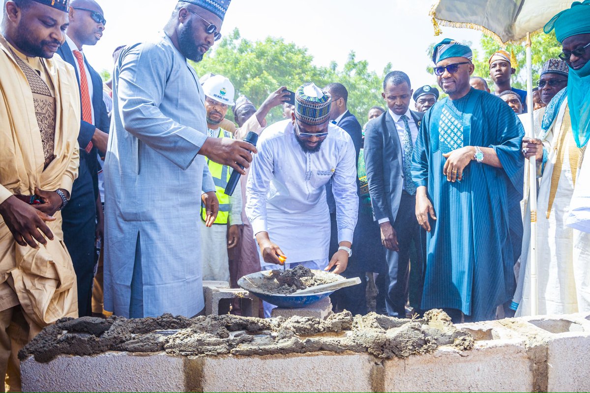 Dr_A_Mustapha's tweet photo. Returning to the Aliko Dangote University Of Science and Technology - Adustech Wudil, for an official assignment today carries a meaning I cannot ignore. I was pleased to join the Honourable Minister of Innovation, Science and Technology, Dr. @KingsleyUdehSAN, to flag off a 2MW solar mini-grid project and commission 200 solar-powered streetlights.

These projects, delivered through the ECN, are aimed at strengthening energy access, improving safety, and supporting innovation within the university environment. The mini-grid will enhance learning and research, while the solar streetlights will improve security and extend productive hours on campus.

As an alumnus of the Faculty of Engineering, it is a profound honour to return in this capacity and contribute to the same institution that shaped my foundation.

I am also deeply honoured by the recognition bestowed on me by the Vice-Chancellor, Professor Musa Tukur Yakasai, with an Outstanding Award, as well as the renaming of the Engineering Faculty Complex after me. I receive these honours with a strong sense of responsibility and a renewed commitment to do more.