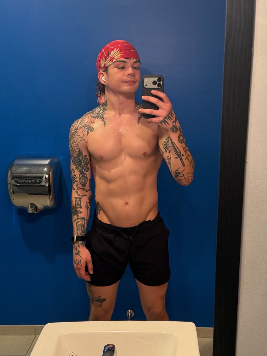 Alex bradley tweet media