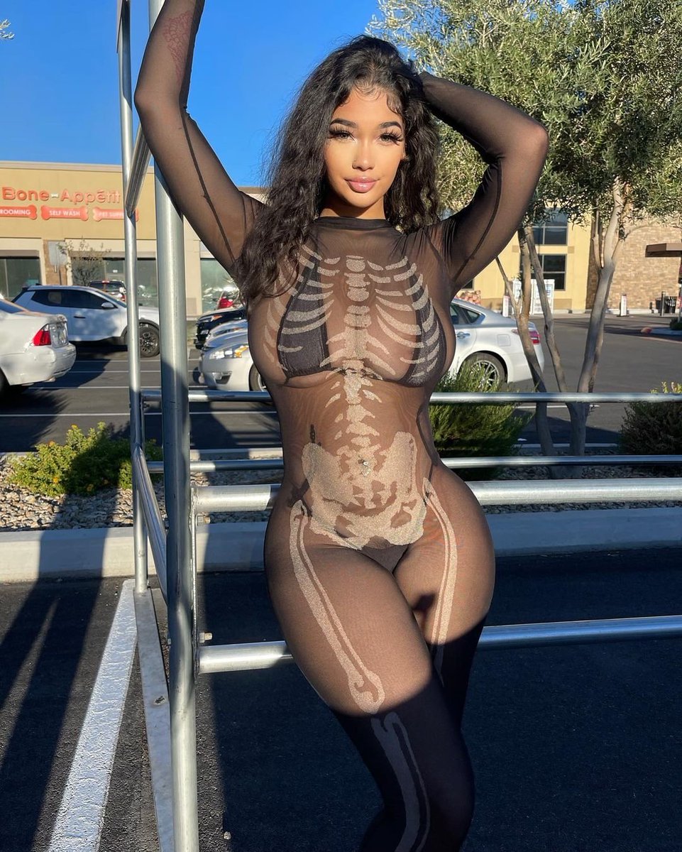 Lexi2legit tweet media