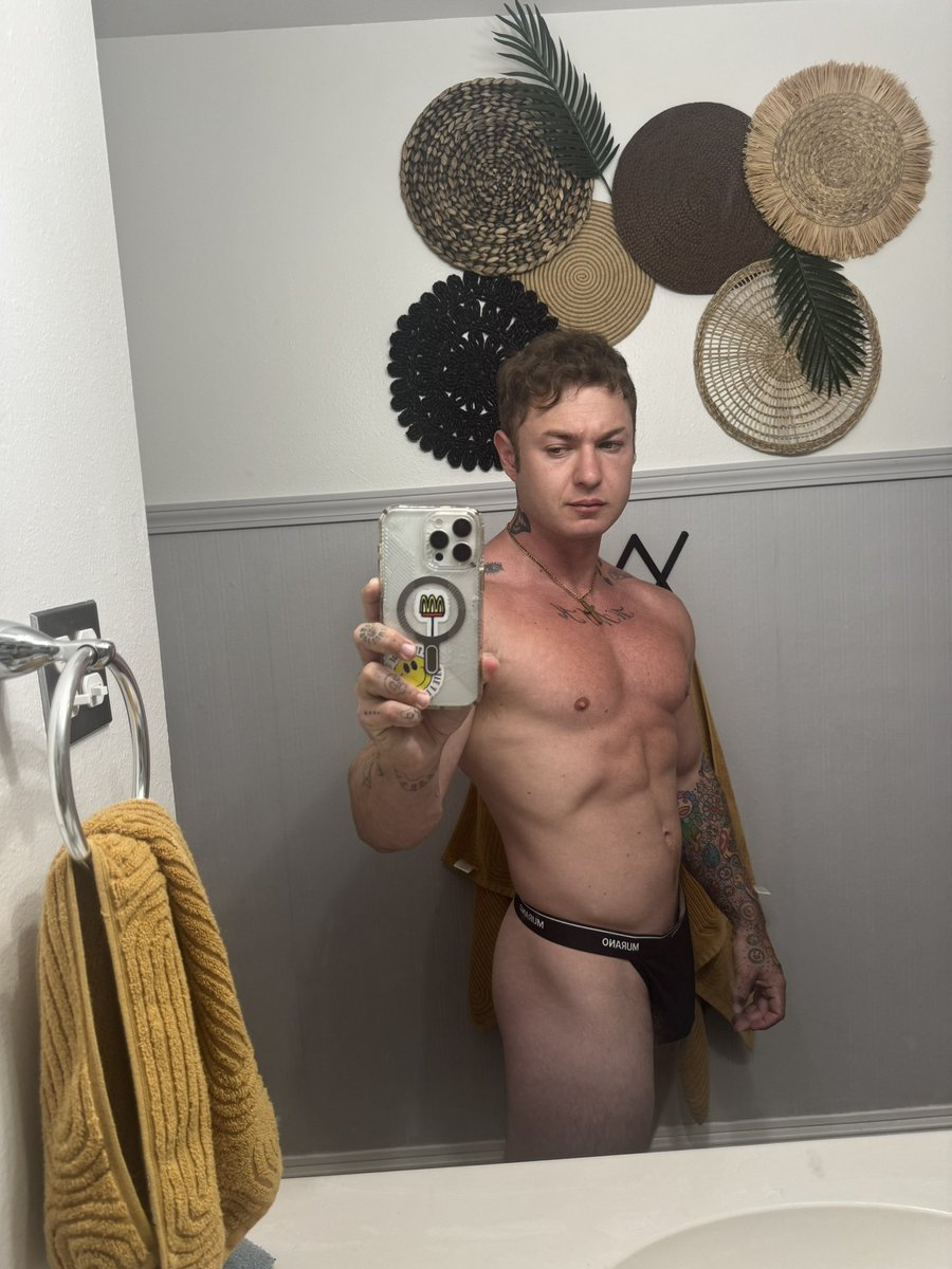 King Art tweet media