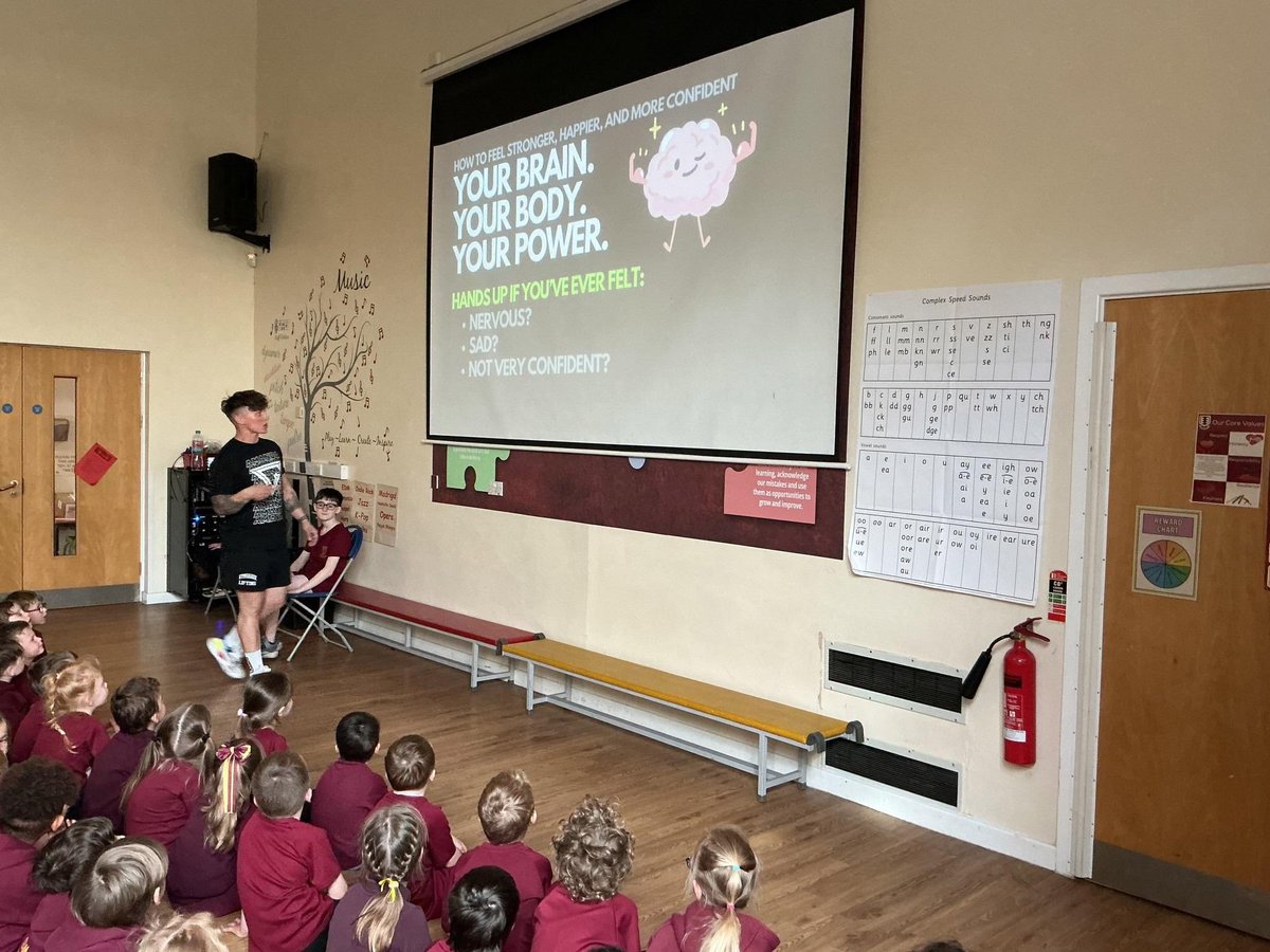 Oughtringtoncps's tweet image. As part of sports week we had a very inspiring assembly with Gladiators winner Amanda Wah. She also put us through our paces with a circuit training session! #sports #getactive