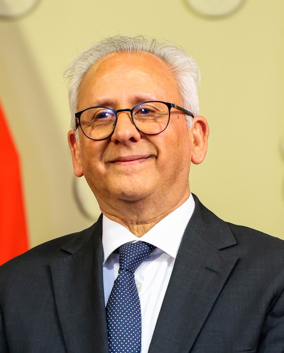 South Africa’s Minister of Police.

It’s a white man called Firoz Cachalia

Zulus have no problem with this foreigner controlling their security sector. 

But let an African open a small shop down the street. 

Kwerekwere! 

Lynch! Burn! Steal! 

Go back to your Country!