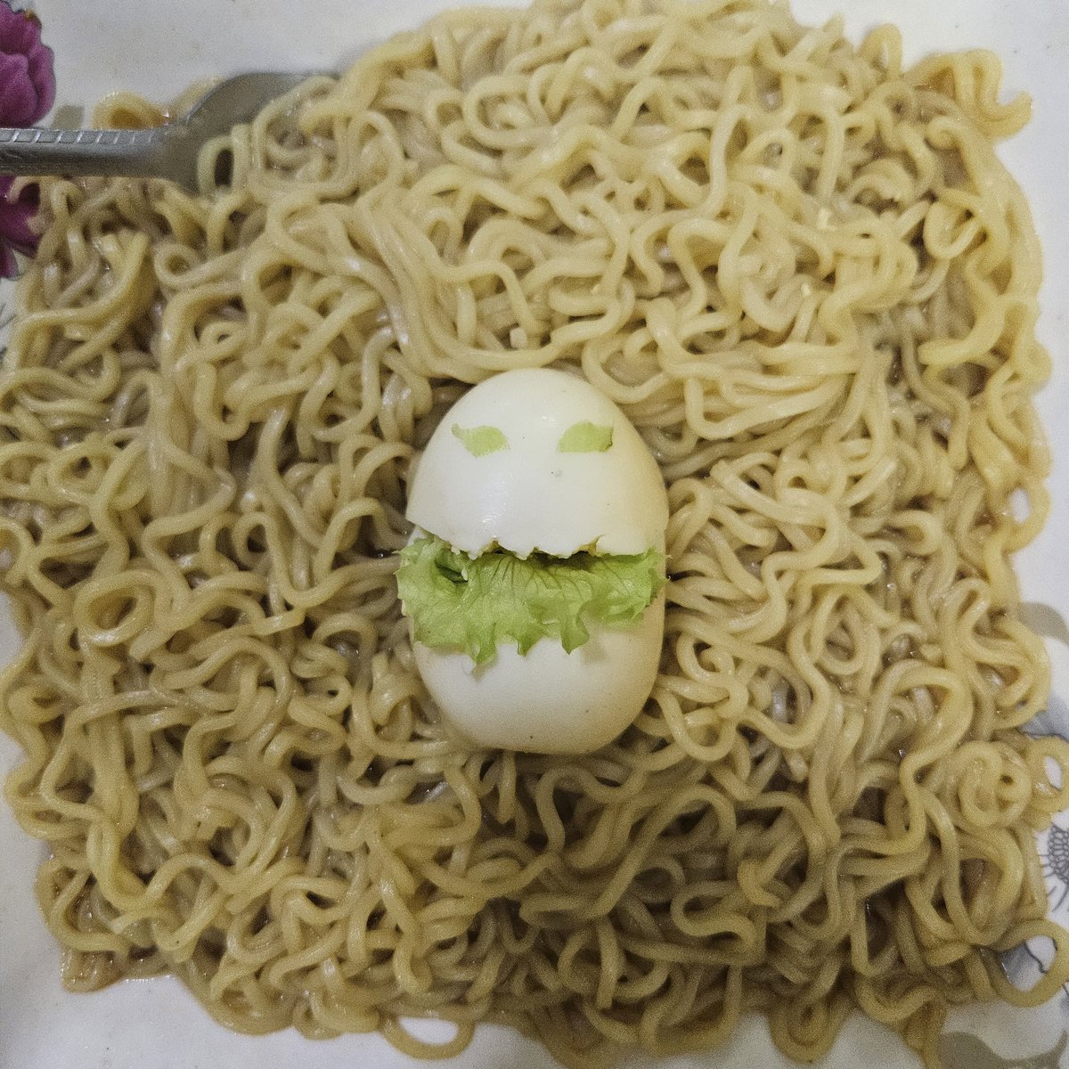 ليلــــــــــــى..📝📚 tweet media